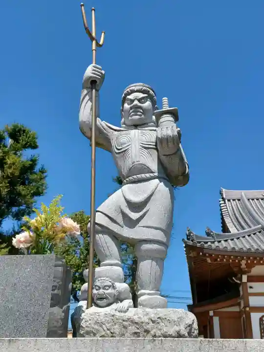 海蔵寺の{uncategorized: "未分類", other: "その他", undefined: "問題あり", building: "その他建物", grave: "お墓", sacred_gate: "鳥居", guardian: "狛犬", statue: "像", buddha: "仏像", history: "歴史", nature: "自然", garden: "庭園", animal: "動物", pagoda: "塔", temizu: "手水舎", mountain_gate: "山門・神門", sanctuary: "本殿・本堂", subordinate: "末社・摂社", art: "芸術", scenery: "景色", jizo: "地蔵", ema: "絵馬", goshuin: "御朱印", omikuji: "おみくじ", items: "授与品その他", amulet: "お守り", goshuincho: "御朱印帳", eats: "食事", festival: "お祭り", votive_dance: "神楽", shichigosan: "七五三参", wedding: "結婚式", experience: "体験その他", initially: "初詣", around: "周辺", anti_infection: "感染症対策"}