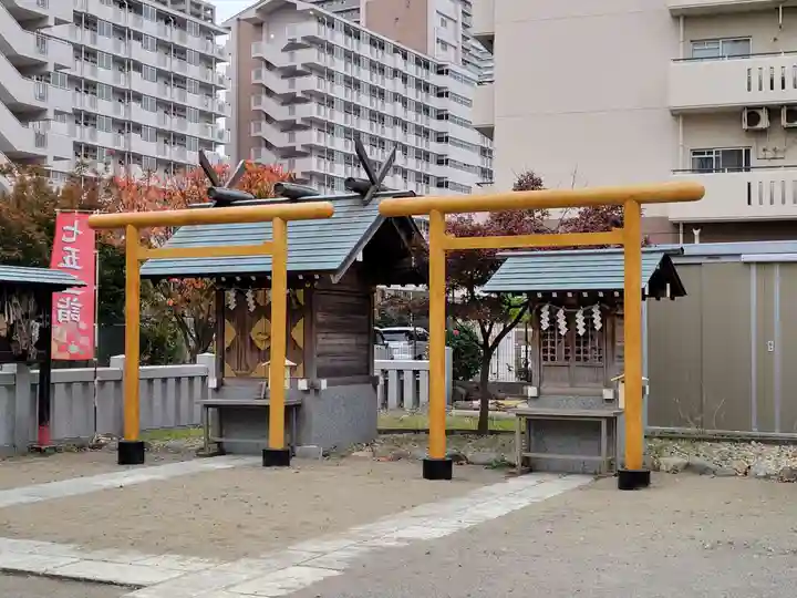 胡録神社の末社・摂社