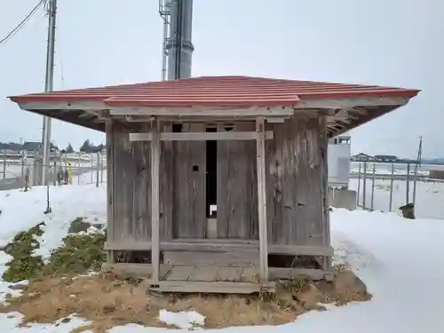 八幡神社の建物その他