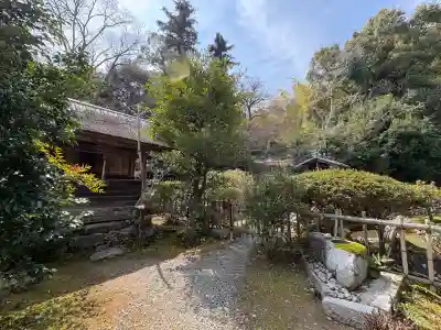 浄住寺の{uncategorized: "未分類", other: "その他", undefined: "問題あり", building: "その他建物", grave: "お墓", sacred_gate: "鳥居", guardian: "狛犬", statue: "像", buddha: "仏像", history: "歴史", nature: "自然", garden: "庭園", animal: "動物", pagoda: "塔", temizu: "手水舎", mountain_gate: "山門・神門", sanctuary: "本殿・本堂", subordinate: "末社・摂社", art: "芸術", scenery: "景色", jizo: "地蔵", ema: "絵馬", goshuin: "御朱印", omikuji: "おみくじ", items: "授与品その他", amulet: "お守り", goshuincho: "御朱印帳", eats: "食事", festival: "お祭り", votive_dance: "神楽", shichigosan: "七五三参", wedding: "結婚式", experience: "体験その他", initially: "初詣", around: "周辺", anti_infection: "感染症対策"}