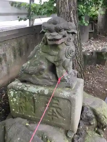 福森稲荷神社の狛犬