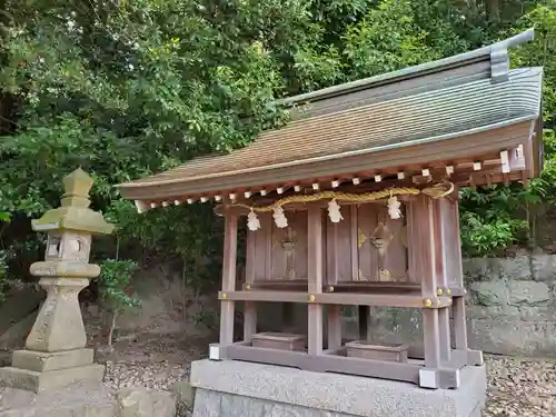 多井畑厄除八幡宮の末社・摂社