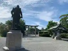 豊國神社の像