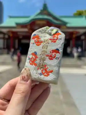日枝神社の{uncategorized: "未分類", other: "その他", undefined: "問題あり", building: "その他建物", grave: "お墓", sacred_gate: "鳥居", guardian: "狛犬", statue: "像", buddha: "仏像", history: "歴史", nature: "自然", garden: "庭園", animal: "動物", pagoda: "塔", temizu: "手水舎", mountain_gate: "山門・神門", sanctuary: "本殿・本堂", subordinate: "末社・摂社", art: "芸術", scenery: "景色", jizo: "地蔵", ema: "絵馬", goshuin: "御朱印", omikuji: "おみくじ", items: "授与品その他", amulet: "お守り", goshuincho: "御朱印帳", eats: "食事", festival: "お祭り", votive_dance: "神楽", shichigosan: "七五三参", wedding: "結婚式", experience: "体験その他", initially: "初詣", around: "周辺", anti_infection: "感染症対策"}