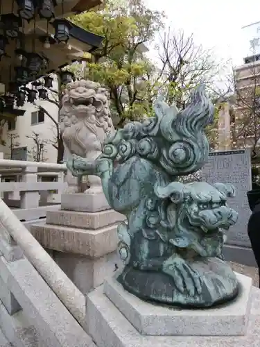 難波八阪神社の狛犬