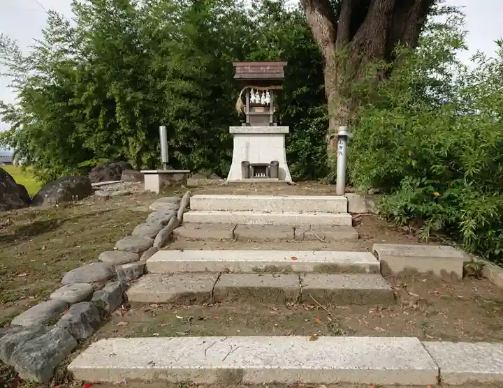 白山社の本殿・本堂