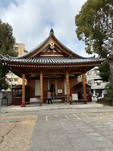 法楽寺の{uncategorized: "未分類", other: "その他", undefined: "問題あり", building: "その他建物", grave: "お墓", sacred_gate: "鳥居", guardian: "狛犬", statue: "像", buddha: "仏像", history: "歴史", nature: "自然", garden: "庭園", animal: "動物", pagoda: "塔", temizu: "手水舎", mountain_gate: "山門・神門", sanctuary: "本殿・本堂", subordinate: "末社・摂社", art: "芸術", scenery: "景色", jizo: "地蔵", ema: "絵馬", goshuin: "御朱印", omikuji: "おみくじ", items: "授与品その他", amulet: "お守り", goshuincho: "御朱印帳", eats: "食事", festival: "お祭り", votive_dance: "神楽", shichigosan: "七五三参", wedding: "結婚式", experience: "体験その他", initially: "初詣", around: "周辺", anti_infection: "感染症対策"}