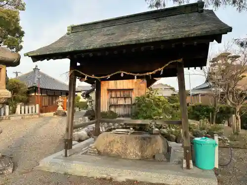 鳥取山田神社の{uncategorized: "未分類", other: "その他", undefined: "問題あり", building: "その他建物", grave: "お墓", sacred_gate: "鳥居", guardian: "狛犬", statue: "像", buddha: "仏像", history: "歴史", nature: "自然", garden: "庭園", animal: "動物", pagoda: "塔", temizu: "手水舎", mountain_gate: "山門・神門", sanctuary: "本殿・本堂", subordinate: "末社・摂社", art: "芸術", scenery: "景色", jizo: "地蔵", ema: "絵馬", goshuin: "御朱印", omikuji: "おみくじ", items: "授与品その他", amulet: "お守り", goshuincho: "御朱印帳", eats: "食事", festival: "お祭り", votive_dance: "神楽", shichigosan: "七五三参", wedding: "結婚式", experience: "体験その他", initially: "初詣", around: "周辺", anti_infection: "感染症対策"}