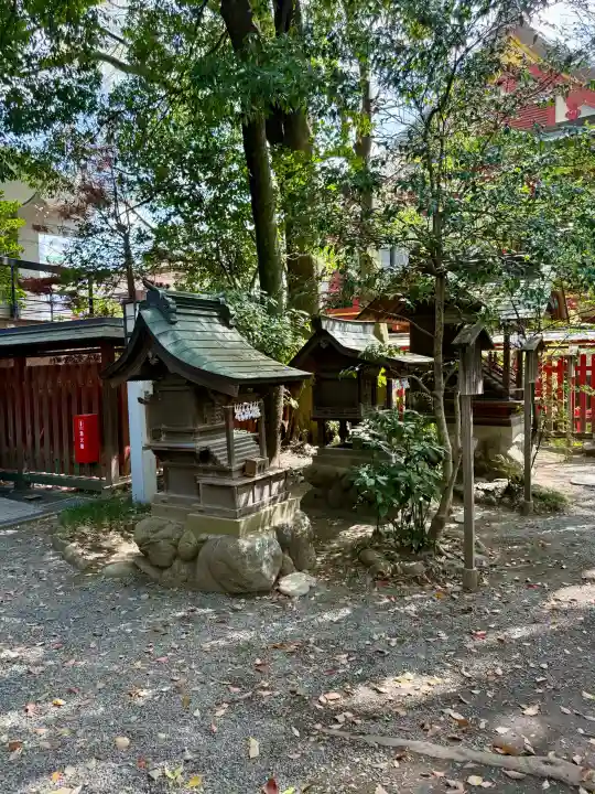 秩父神社の{uncategorized: "未分類", other: "その他", undefined: "問題あり", building: "その他建物", grave: "お墓", sacred_gate: "鳥居", guardian: "狛犬", statue: "像", buddha: "仏像", history: "歴史", nature: "自然", garden: "庭園", animal: "動物", pagoda: "塔", temizu: "手水舎", mountain_gate: "山門・神門", sanctuary: "本殿・本堂", subordinate: "末社・摂社", art: "芸術", scenery: "景色", jizo: "地蔵", ema: "絵馬", goshuin: "御朱印", omikuji: "おみくじ", items: "授与品その他", amulet: "お守り", goshuincho: "御朱印帳", eats: "食事", festival: "お祭り", votive_dance: "神楽", shichigosan: "七五三参", wedding: "結婚式", experience: "体験その他", initially: "初詣", around: "周辺", anti_infection: "感染症対策"}