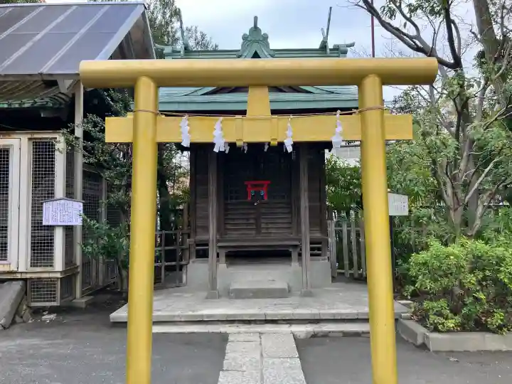 大鷲神社(稲毛神社境内社)の{uncategorized: "未分類", other: "その他", undefined: "問題あり", building: "その他建物", grave: "お墓", sacred_gate: "鳥居", guardian: "狛犬", statue: "像", buddha: "仏像", history: "歴史", nature: "自然", garden: "庭園", animal: "動物", pagoda: "塔", temizu: "手水舎", mountain_gate: "山門・神門", sanctuary: "本殿・本堂", subordinate: "末社・摂社", art: "芸術", scenery: "景色", jizo: "地蔵", ema: "絵馬", goshuin: "御朱印", omikuji: "おみくじ", items: "授与品その他", amulet: "お守り", goshuincho: "御朱印帳", eats: "食事", festival: "お祭り", votive_dance: "神楽", shichigosan: "七五三参", wedding: "結婚式", experience: "体験その他", initially: "初詣", around: "周辺", anti_infection: "感染症対策"}