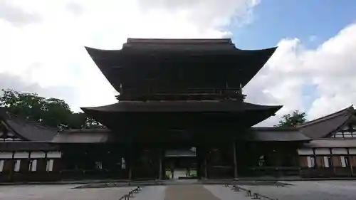 瑞龍寺の山門・神門