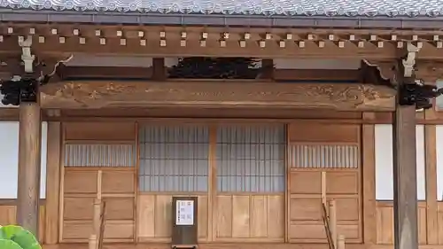 退休寺の本殿・本堂