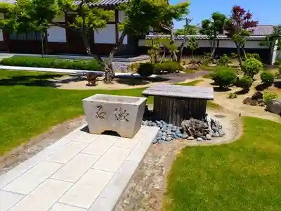 楞厳寺の手水舎