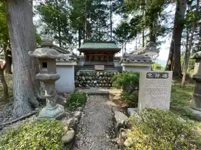 春日神社の{uncategorized: "未分類", other: "その他", undefined: "問題あり", building: "その他建物", grave: "お墓", sacred_gate: "鳥居", guardian: "狛犬", statue: "像", buddha: "仏像", history: "歴史", nature: "自然", garden: "庭園", animal: "動物", pagoda: "塔", temizu: "手水舎", mountain_gate: "山門・神門", sanctuary: "本殿・本堂", subordinate: "末社・摂社", art: "芸術", scenery: "景色", jizo: "地蔵", ema: "絵馬", goshuin: "御朱印", omikuji: "おみくじ", items: "授与品その他", amulet: "お守り", goshuincho: "御朱印帳", eats: "食事", festival: "お祭り", votive_dance: "神楽", shichigosan: "七五三参", wedding: "結婚式", experience: "体験その他", initially: "初詣", around: "周辺", anti_infection: "感染症対策"}