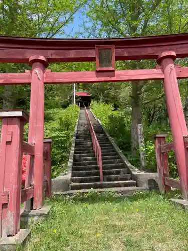 十和田湖温泉神社の鳥居