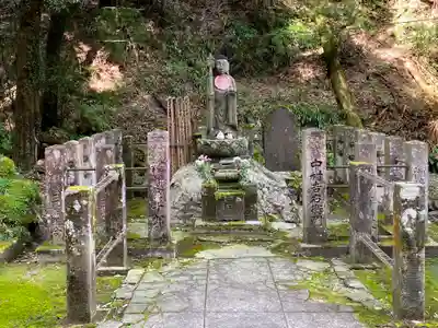 満願寺の地蔵