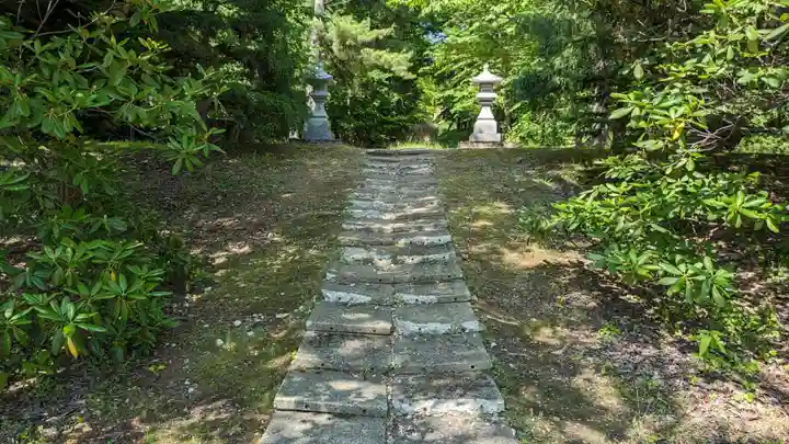 富山神社の庭園