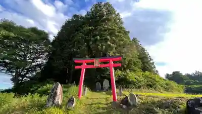 坪沼八幡神社の鳥居