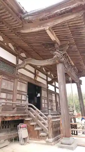 滝興寺の本殿・本堂