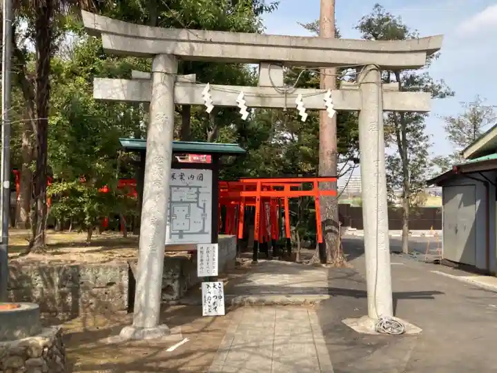 東伏見稲荷神社の鳥居