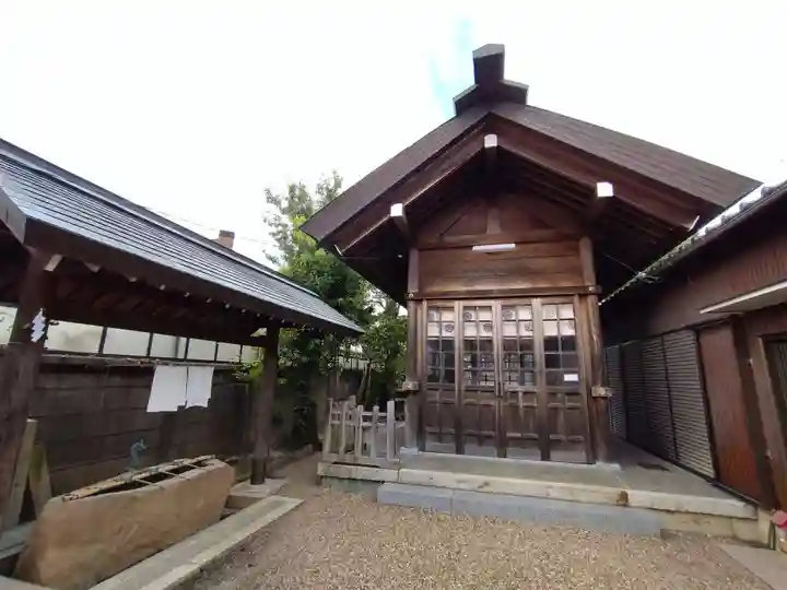 須佐之男社(汐見)の本殿・本堂