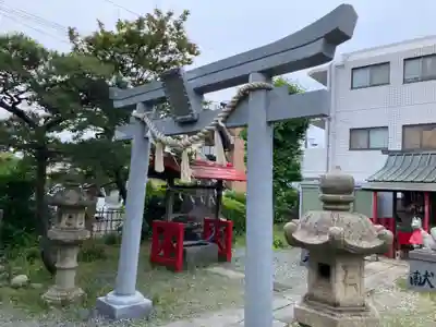 山蒼稲荷神社の鳥居