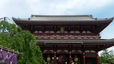 浅草寺の山門・神門