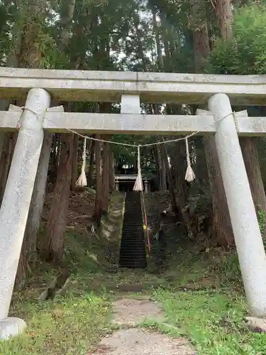 龍岳神社の鳥居