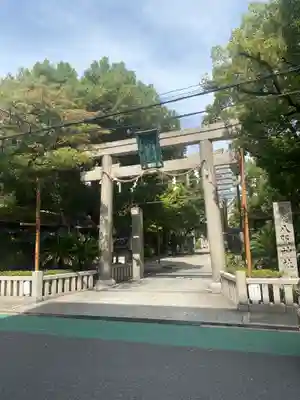 難波八阪神社の鳥居