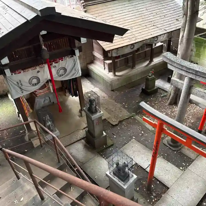王子稲荷神社の{uncategorized: "未分類", other: "その他", undefined: "問題あり", building: "その他建物", grave: "お墓", sacred_gate: "鳥居", guardian: "狛犬", statue: "像", buddha: "仏像", history: "歴史", nature: "自然", garden: "庭園", animal: "動物", pagoda: "塔", temizu: "手水舎", mountain_gate: "山門・神門", sanctuary: "本殿・本堂", subordinate: "末社・摂社", art: "芸術", scenery: "景色", jizo: "地蔵", ema: "絵馬", goshuin: "御朱印", omikuji: "おみくじ", items: "授与品その他", amulet: "お守り", goshuincho: "御朱印帳", eats: "食事", festival: "お祭り", votive_dance: "神楽", shichigosan: "七五三参", wedding: "結婚式", experience: "体験その他", initially: "初詣", around: "周辺", anti_infection: "感染症対策"}