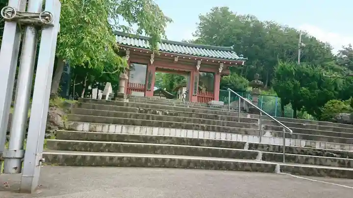 釜石大観音の山門・神門