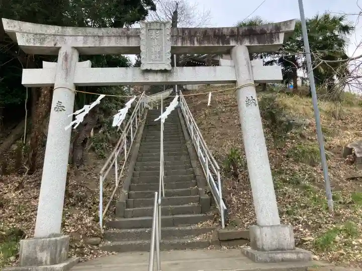 杉山神社の{uncategorized: "未分類", other: "その他", undefined: "問題あり", building: "その他建物", grave: "お墓", sacred_gate: "鳥居", guardian: "狛犬", statue: "像", buddha: "仏像", history: "歴史", nature: "自然", garden: "庭園", animal: "動物", pagoda: "塔", temizu: "手水舎", mountain_gate: "山門・神門", sanctuary: "本殿・本堂", subordinate: "末社・摂社", art: "芸術", scenery: "景色", jizo: "地蔵", ema: "絵馬", goshuin: "御朱印", omikuji: "おみくじ", items: "授与品その他", amulet: "お守り", goshuincho: "御朱印帳", eats: "食事", festival: "お祭り", votive_dance: "神楽", shichigosan: "七五三参", wedding: "結婚式", experience: "体験その他", initially: "初詣", around: "周辺", anti_infection: "感染症対策"}