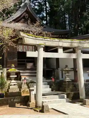 櫻山八幡宮の{uncategorized: "未分類", other: "その他", undefined: "問題あり", building: "その他建物", grave: "お墓", sacred_gate: "鳥居", guardian: "狛犬", statue: "像", buddha: "仏像", history: "歴史", nature: "自然", garden: "庭園", animal: "動物", pagoda: "塔", temizu: "手水舎", mountain_gate: "山門・神門", sanctuary: "本殿・本堂", subordinate: "末社・摂社", art: "芸術", scenery: "景色", jizo: "地蔵", ema: "絵馬", goshuin: "御朱印", omikuji: "おみくじ", items: "授与品その他", amulet: "お守り", goshuincho: "御朱印帳", eats: "食事", festival: "お祭り", votive_dance: "神楽", shichigosan: "七五三参", wedding: "結婚式", experience: "体験その他", initially: "初詣", around: "周辺", anti_infection: "感染症対策"}