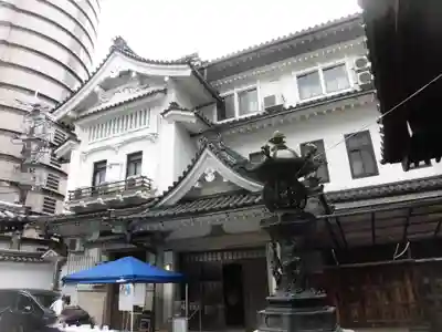 三津寺の本殿・本堂