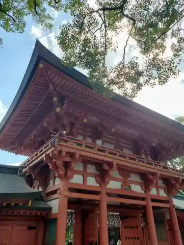 武蔵一宮氷川神社の山門