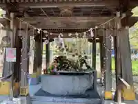 彌彦神社 (伊夜日子神社)の手水舎