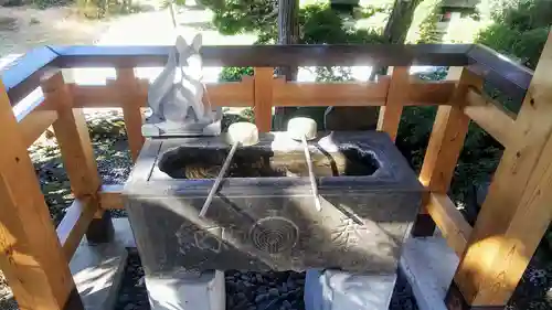 天明稲荷神社の手水舎