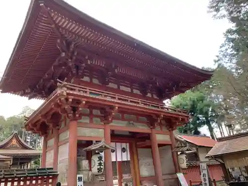 日吉大社の山門