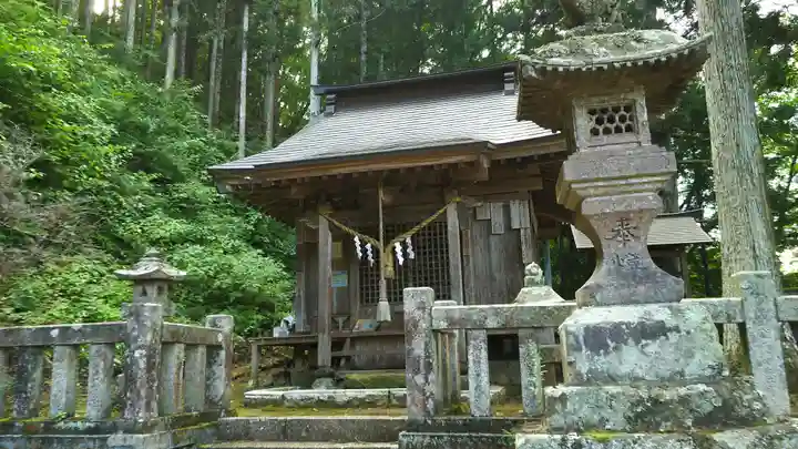 八龍神社の本殿・本堂