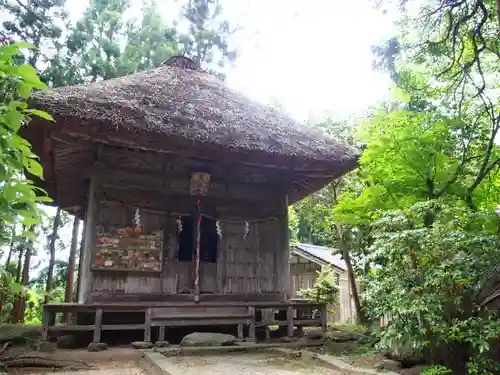 牛尾神社の本殿