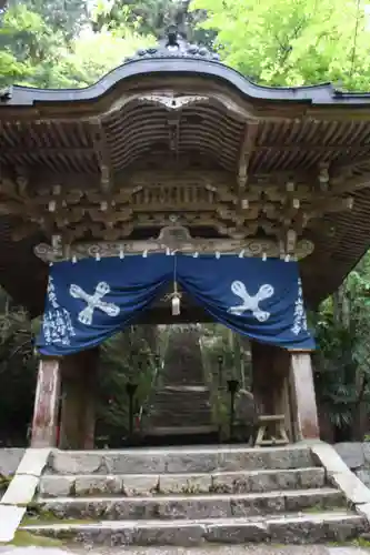 岩屋寺の山門・神門