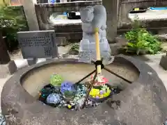 三輪神社の手水