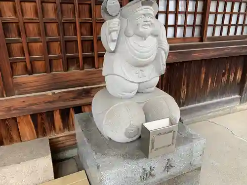 敷津松之宮　大国主神社の像