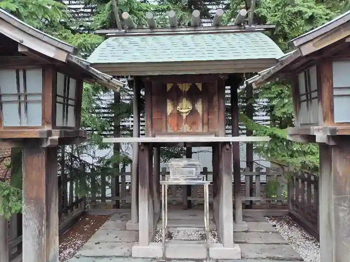 構内札幌神社の本殿・本堂