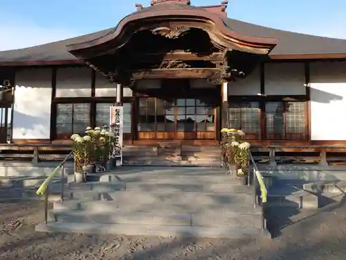 壬生寺の本殿・本堂