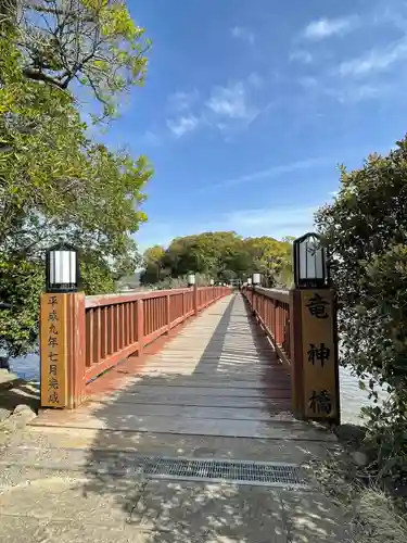 龍神社の建物その他