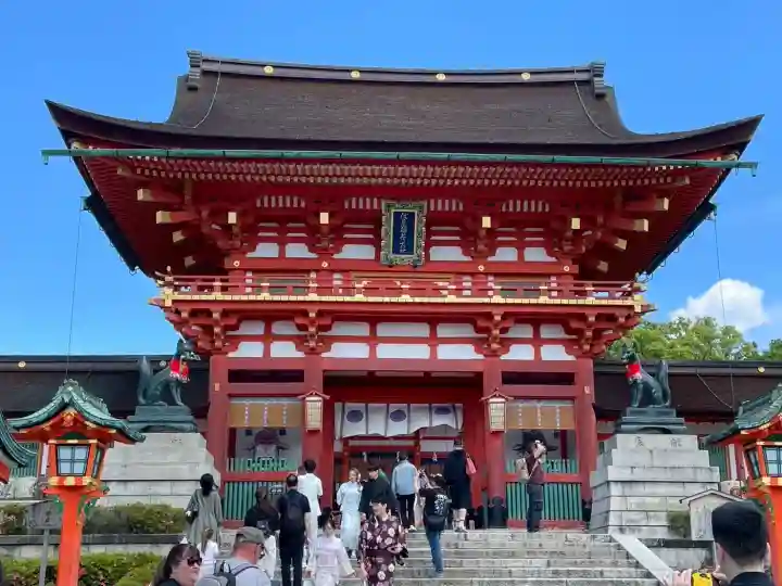伏見稲荷大社の{uncategorized: "未分類", other: "その他", undefined: "問題あり", building: "その他建物", grave: "お墓", sacred_gate: "鳥居", guardian: "狛犬", statue: "像", buddha: "仏像", history: "歴史", nature: "自然", garden: "庭園", animal: "動物", pagoda: "塔", temizu: "手水舎", mountain_gate: "山門・神門", sanctuary: "本殿・本堂", subordinate: "末社・摂社", art: "芸術", scenery: "景色", jizo: "地蔵", ema: "絵馬", goshuin: "御朱印", omikuji: "おみくじ", items: "授与品その他", amulet: "お守り", goshuincho: "御朱印帳", eats: "食事", festival: "お祭り", votive_dance: "神楽", shichigosan: "七五三参", wedding: "結婚式", experience: "体験その他", initially: "初詣", around: "周辺", anti_infection: "感染症対策"}