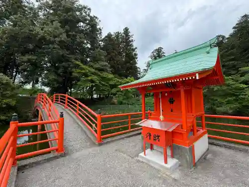 安志加茂神社の{uncategorized: "未分類", other: "その他", undefined: "問題あり", building: "その他建物", grave: "お墓", sacred_gate: "鳥居", guardian: "狛犬", statue: "像", buddha: "仏像", history: "歴史", nature: "自然", garden: "庭園", animal: "動物", pagoda: "塔", temizu: "手水舎", mountain_gate: "山門・神門", sanctuary: "本殿・本堂", subordinate: "末社・摂社", art: "芸術", scenery: "景色", jizo: "地蔵", ema: "絵馬", goshuin: "御朱印", omikuji: "おみくじ", items: "授与品その他", amulet: "お守り", goshuincho: "御朱印帳", eats: "食事", festival: "お祭り", votive_dance: "神楽", shichigosan: "七五三参", wedding: "結婚式", experience: "体験その他", initially: "初詣", around: "周辺", anti_infection: "感染症対策"}