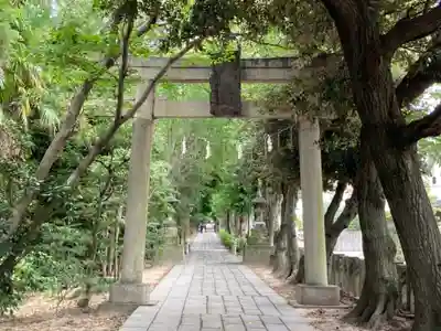 越ヶ谷久伊豆神社の鳥居