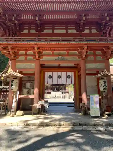 日吉大社の山門